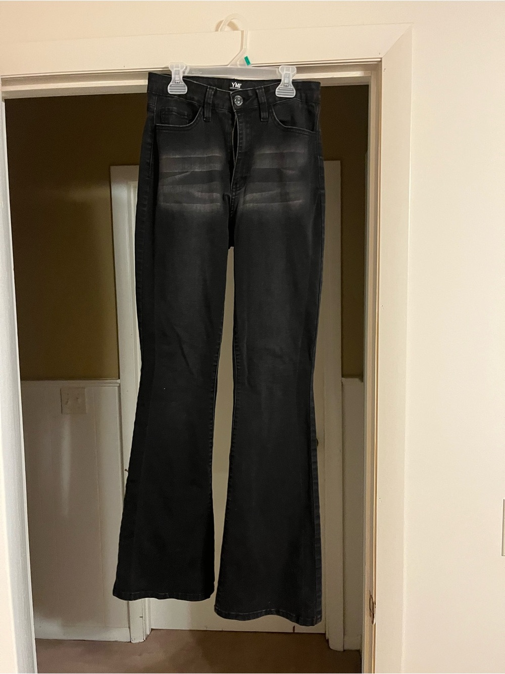 Black Flared Women’s Jeans -